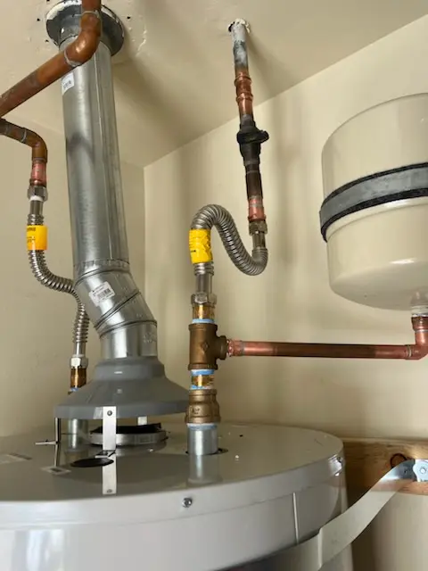 Water heater installation and plumbing repair in Raynell